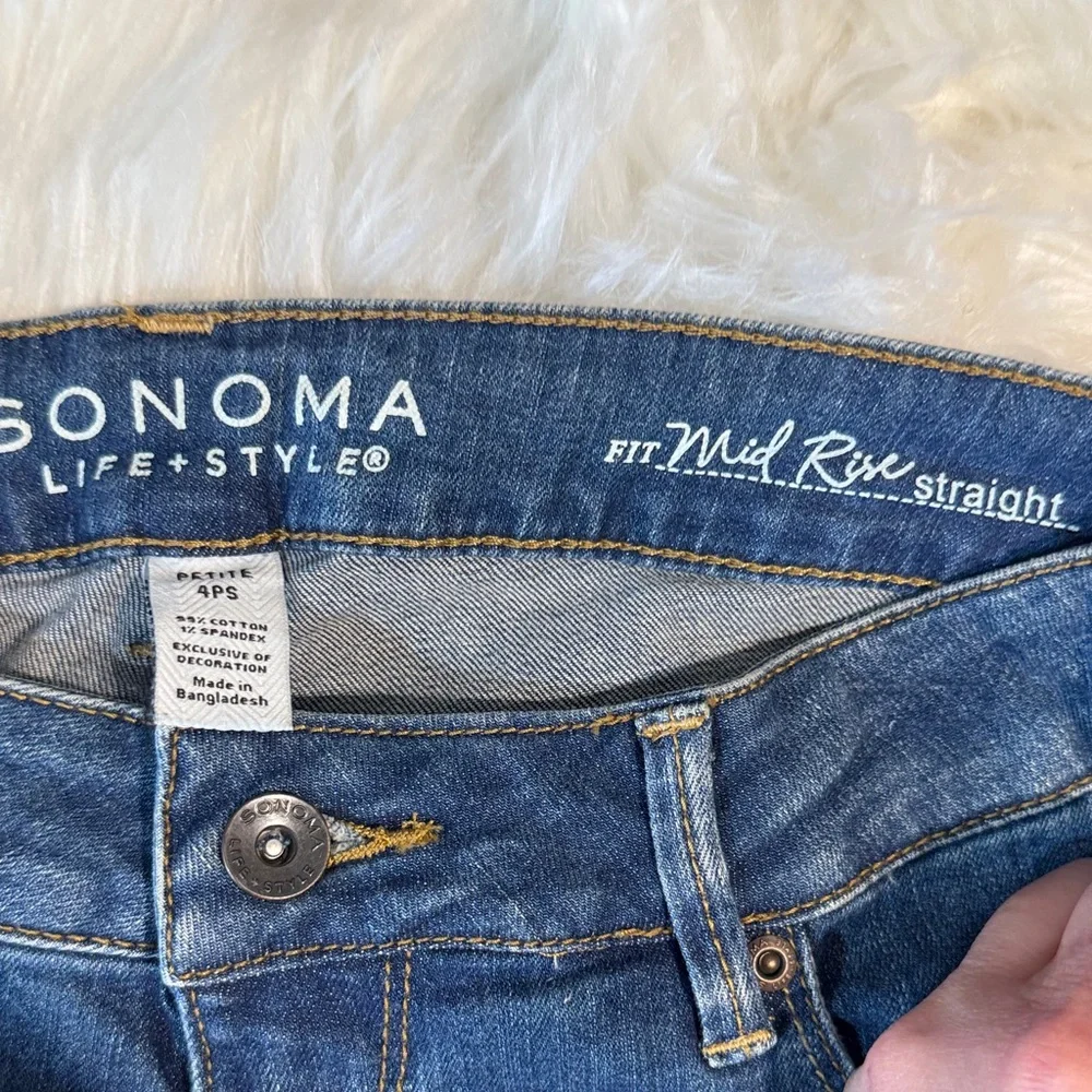 Sonoma Women's Straight Leg Jeans in Dark Blue Wash Size 4P